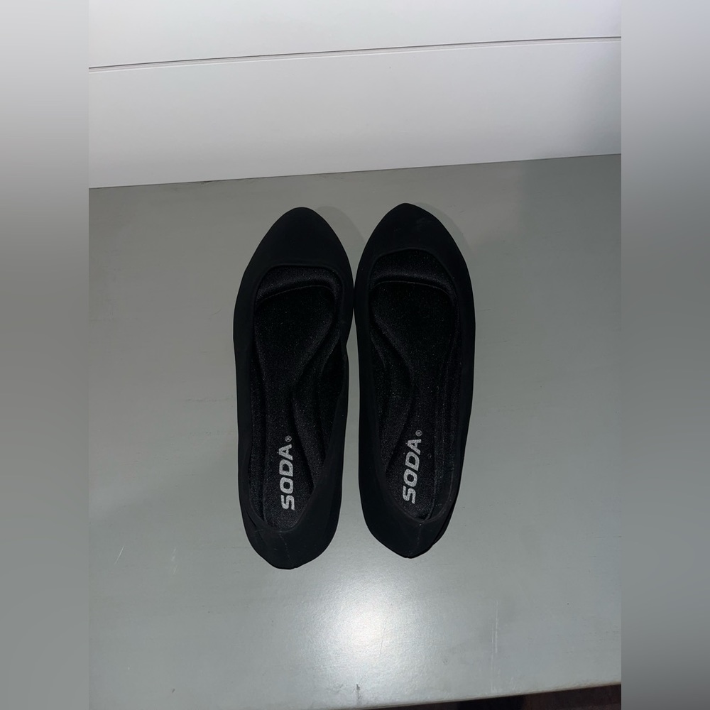 basic black flats - Picture 2 of 4